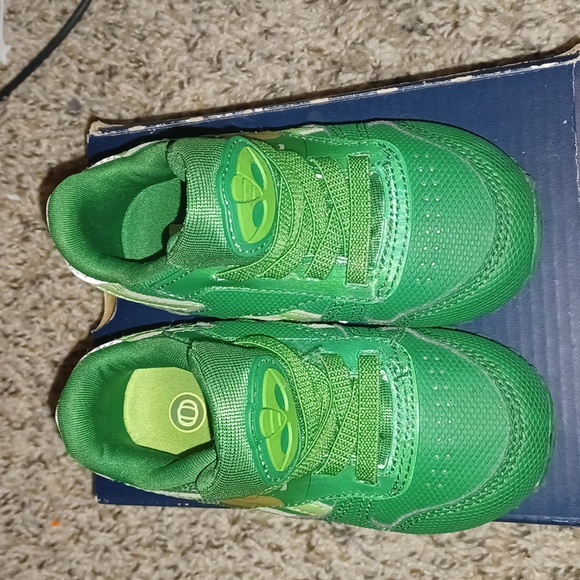 Reebok pj mask shoes - Picture 1 of 3
